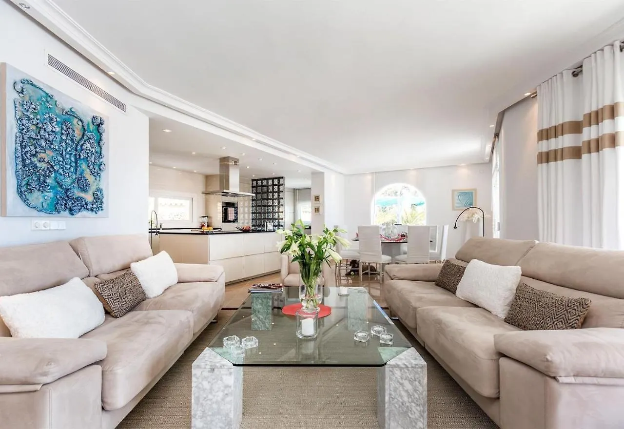 Exclusive Villa With Stunning View Benahavis Spain